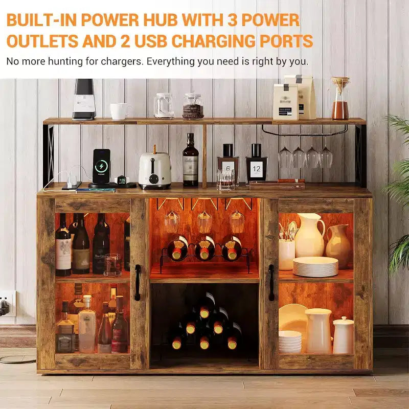 Vinoteca con luz LED, Armario bar con estante para vinos, soporte para copas y tomas de corriente, para sala de estar, comedor