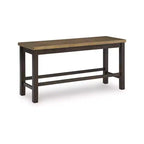 Banco de comedor Sharlander a la altura de la encimera, acabado de madera bicolor, estructura marrón oscuro con asiento marrón claro