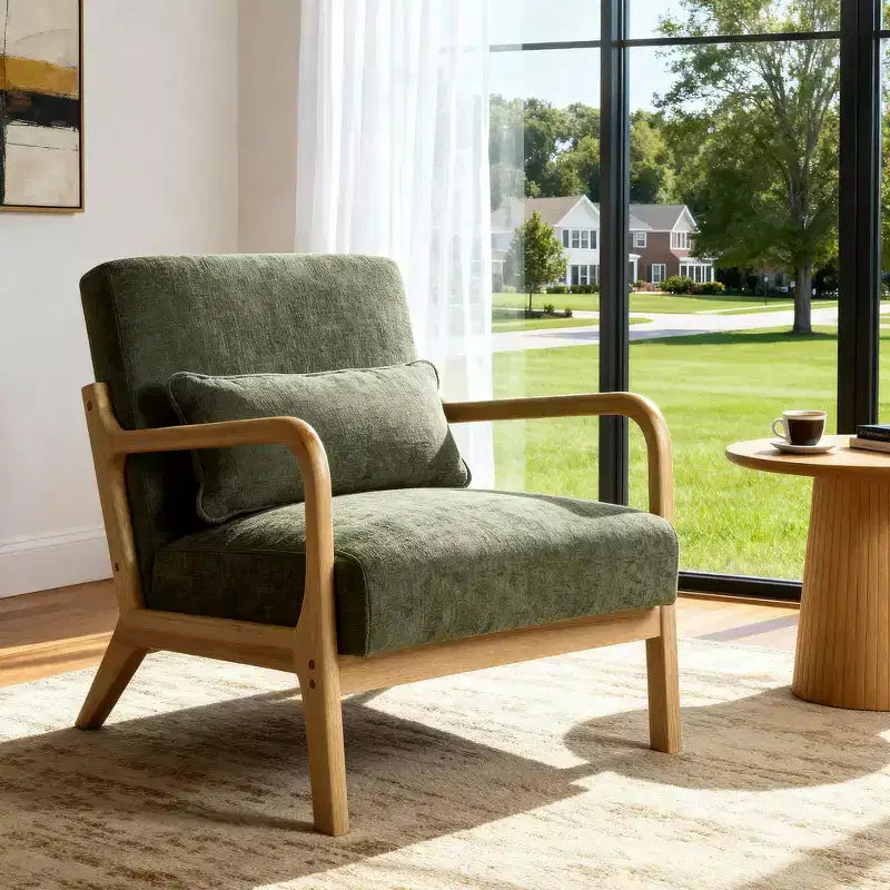Sillón tapizado de estilo moderno de mediados de siglo con estructura de madera maciza y cojín lumbar
