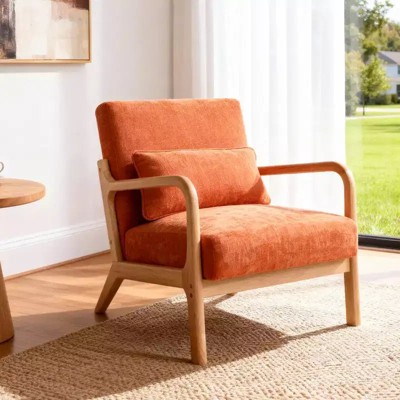 Sillón tapizado de estilo moderno de mediados de siglo con estructura de madera maciza y cojín lumbar