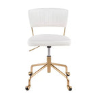 Sillón de oficina Tania con estructura de metal dorado y tapizado de terciopelo crema